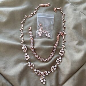 Elegant Rose Gold Jewelry Set with Crystal Accents